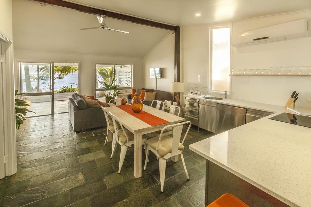 Drift Beach House Getaway Holloways Beach Oda fotoğraf